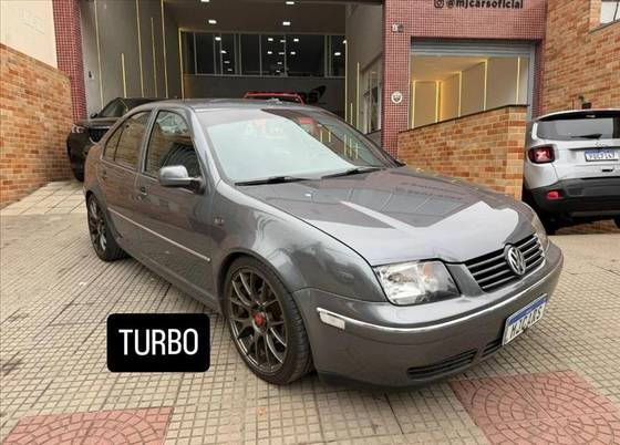 VOLKSWAGEN BORA 2.0 MI 8V GASOLINA 4P MANUAL